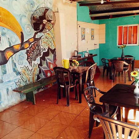 Hostel Loli Puerto Iguazu Luaran gambar