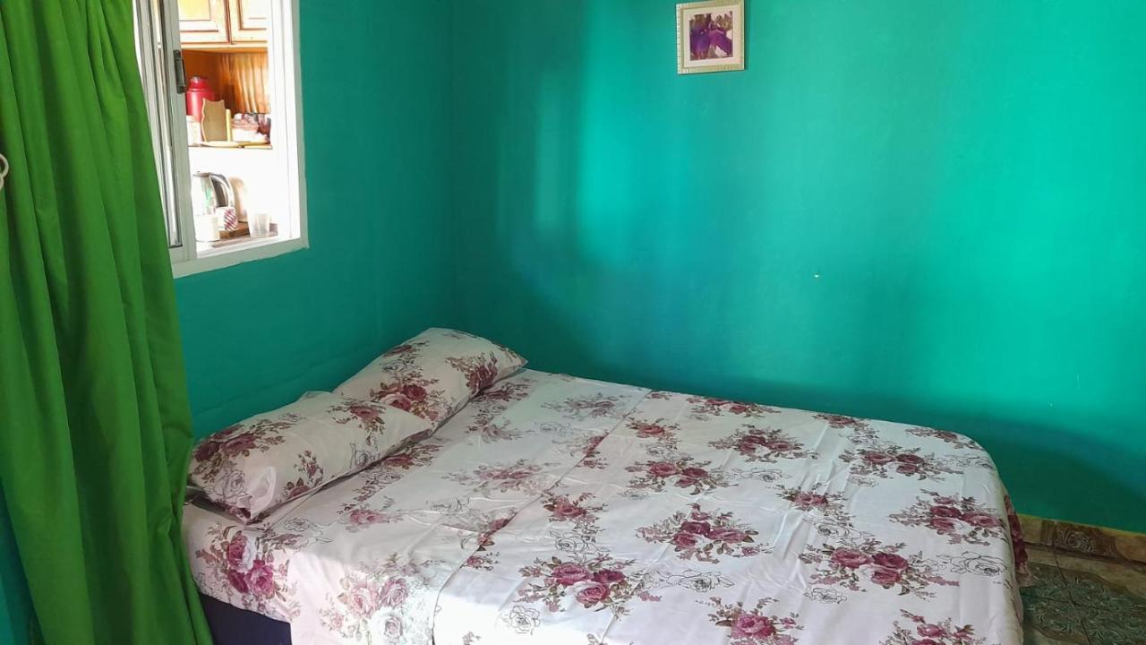 Hostel Loli Puerto Iguazu Luaran gambar