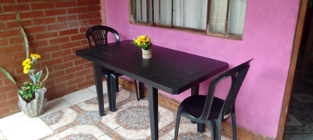 Hostel Loli Puerto Iguazu Luaran gambar
