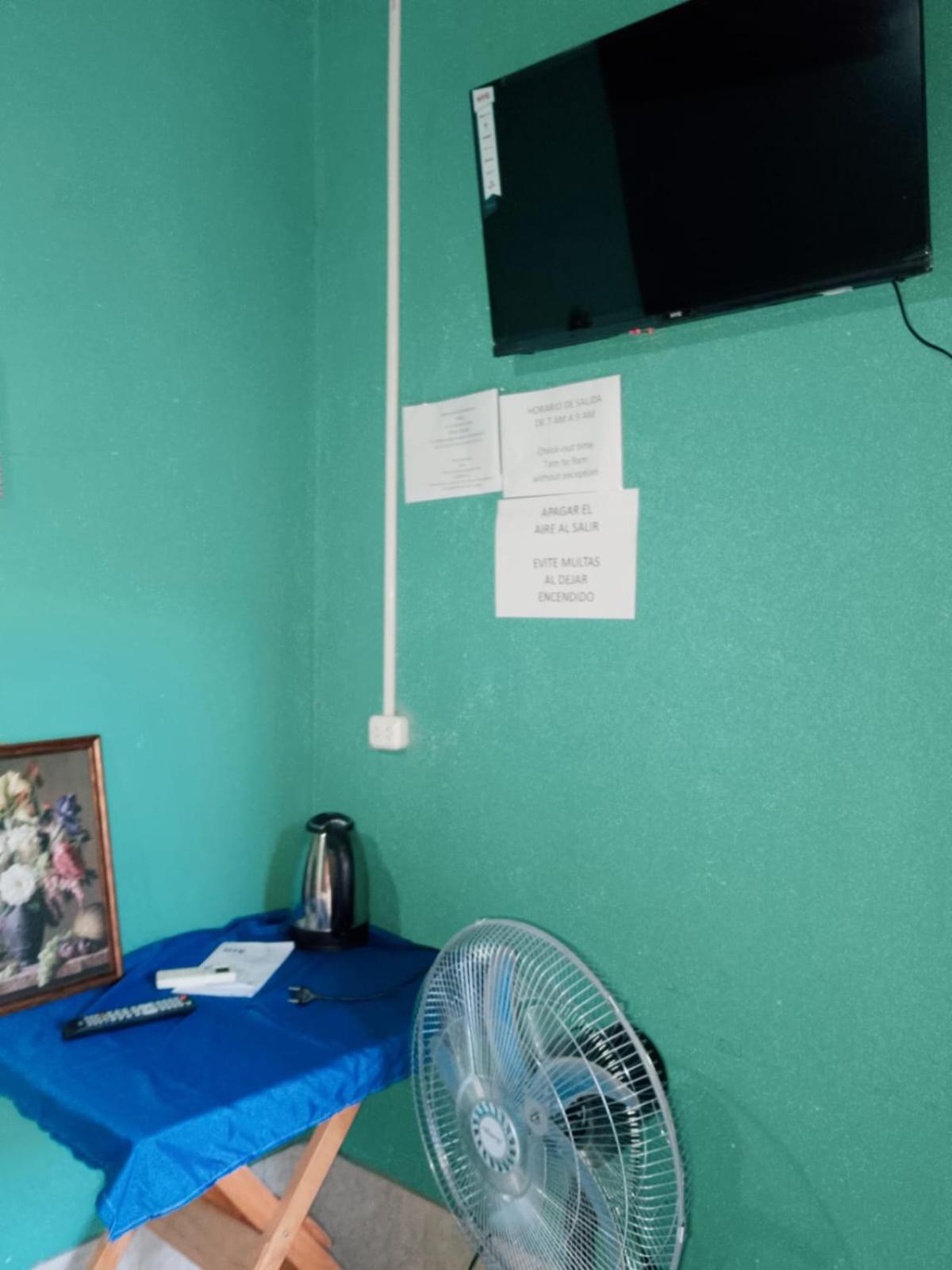 Hostel Loli Puerto Iguazu Luaran gambar