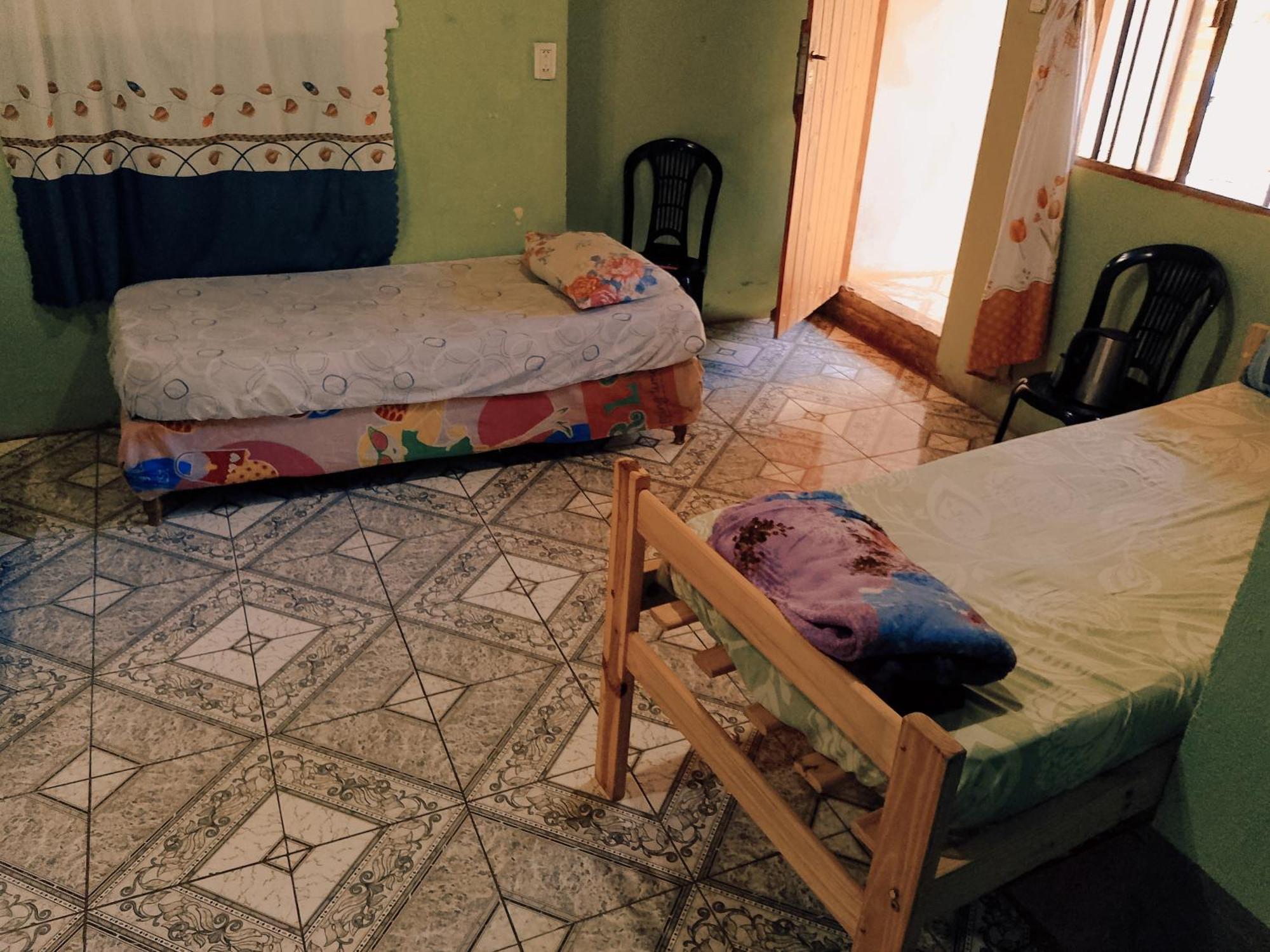 Hostel Loli Puerto Iguazu Luaran gambar