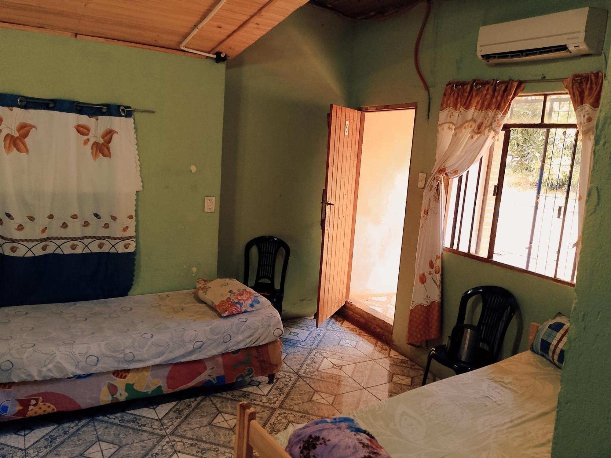 Hostel Loli Puerto Iguazu Bilik gambar